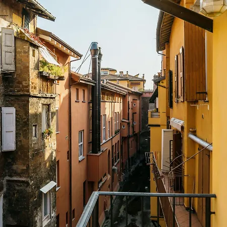 Casa Con Vista Sul Canale By Wonderful Italy *