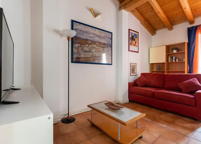 Casa Con Vista Sul Canale By Wonderful Italy *